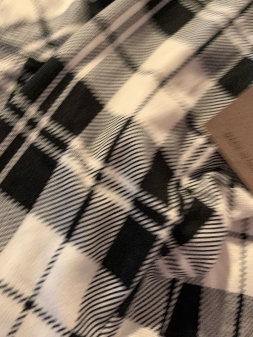 Eden & Olivia Black and White Plaid Long Sleeve top Size 1X - Picture 4 of 9